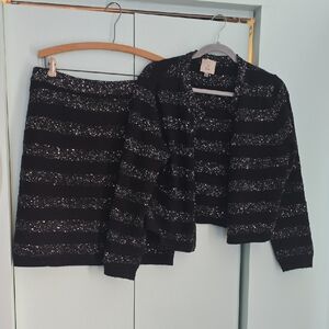 Sioni Black and Silver Striped Set